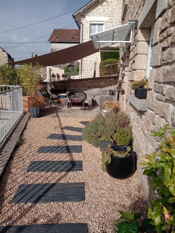 Bed and Breakfast Le 28 Uzerche Exterior foto